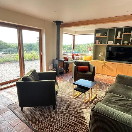 Maison De Charme Dans Un Ecrin De Verdure Et Calme Prázdninový dům *