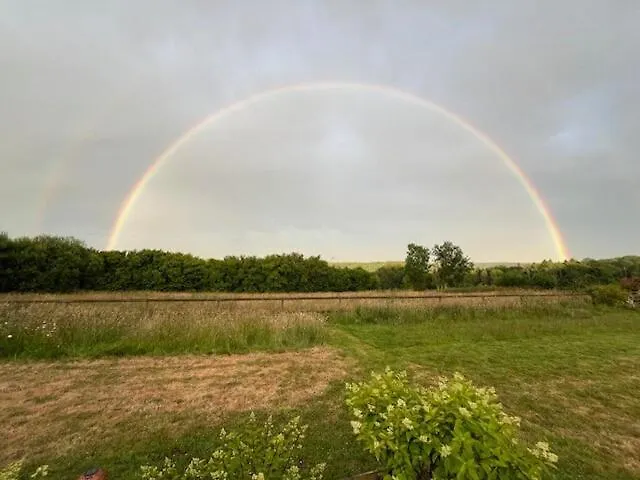 Maison De Charme Dans Un Ecrin De Verdure Et Calme *