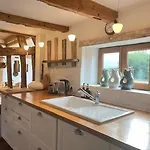 Maison De Charme Dans Un Ecrin De Verdure Et Calme Casa de Férias *