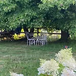 Maison De Charme Dans Un Ecrin De Verdure Et Calme Saint-Gâtien-des-Bois