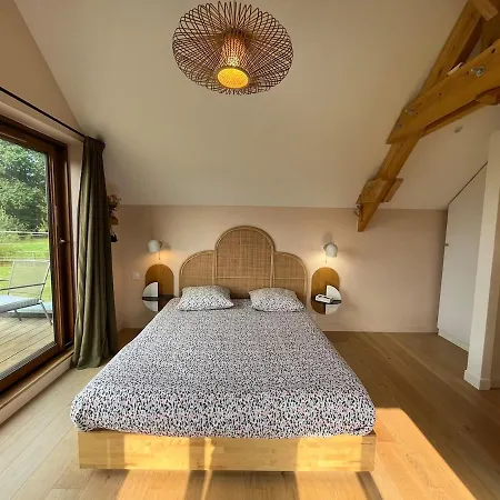Maison De Charme Dans Un écrin De Verdure Et Calme