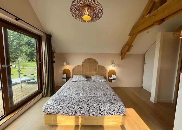 Maison De Charme Dans Un Ecrin De Verdure Et Calme